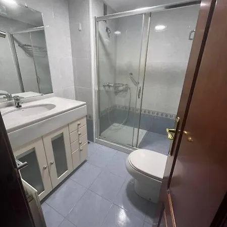 Piso En Bouzas Con Vistas A La Ria Apartamento *