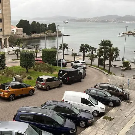 Piso En Bouzas Con Vistas A La Ria شقة *