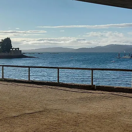 Piso En Bouzas Con Vistas A La Ria Apartamento *